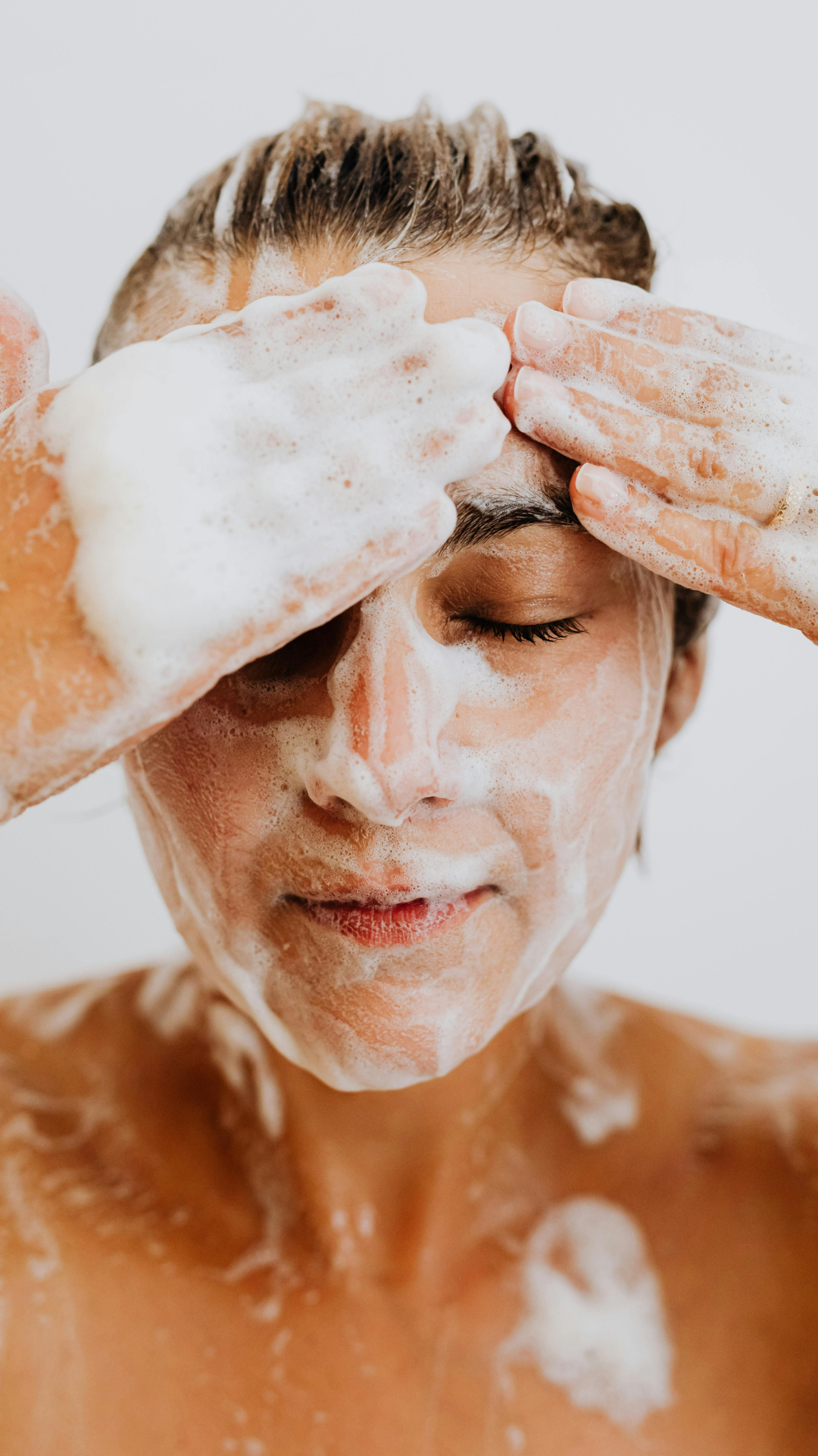 What Is Double Cleansing? Benefits and How to Do It Correctly